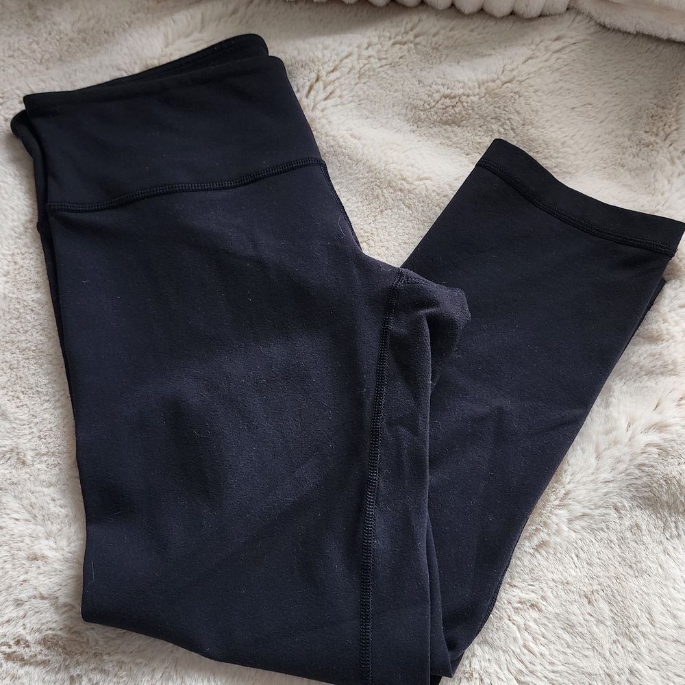 lululemon athletica Black Capri Leggings